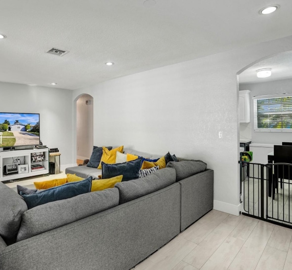 Photo - 217 SE 5th St