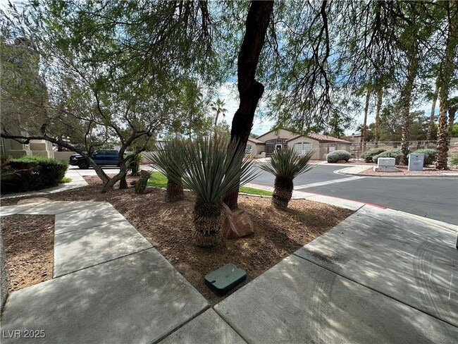 Photo - 2604 Ponderosa Pine Ave