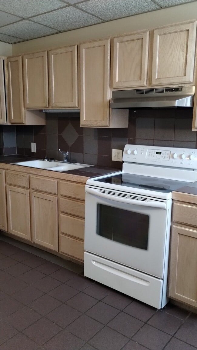 Building Photo - 57 W Vine St Unit 103