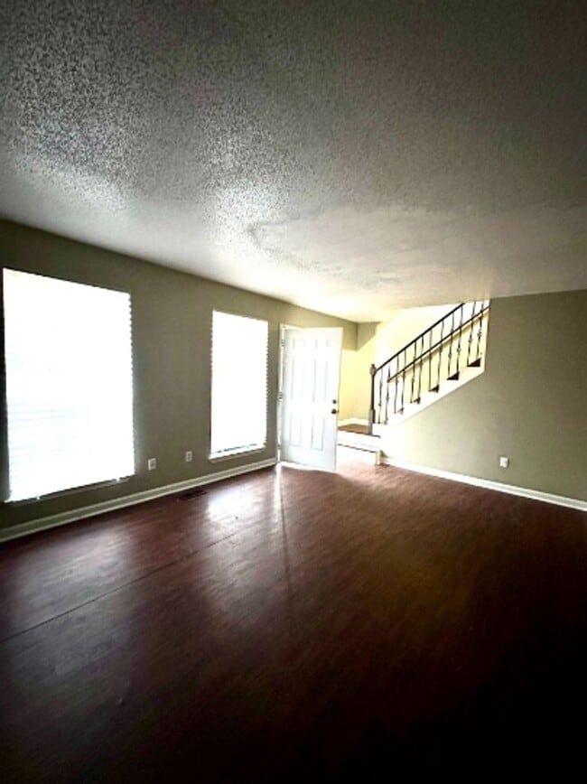 Photo - Charming Duplex for Rent- Spacious and Convenient Living!