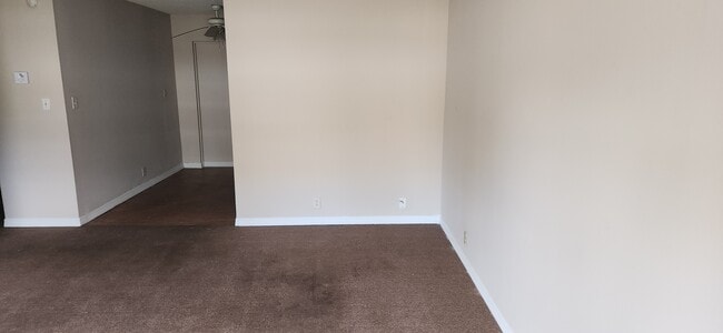 Photo - 233 Mimosa Dr