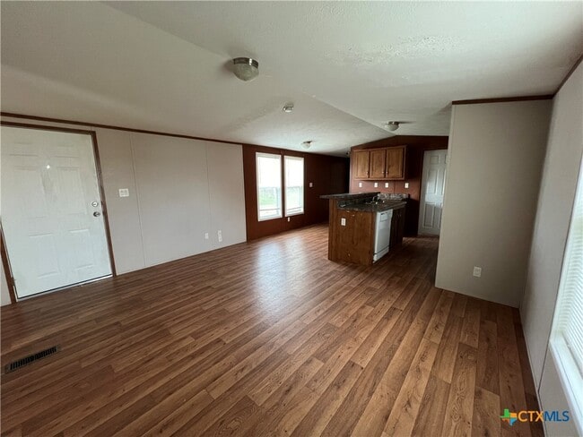 Photo - 1911 Wald Rd