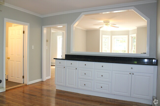 Building Photo - 119 River St Unit 3 Rental