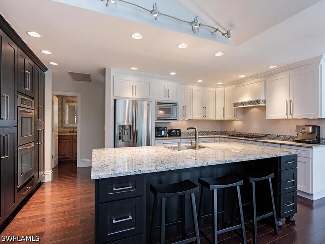 Photo - 712 Shadow Lake Ln