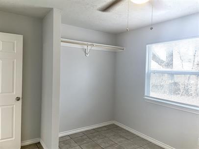 Photo - 1910 Finfeather Rd