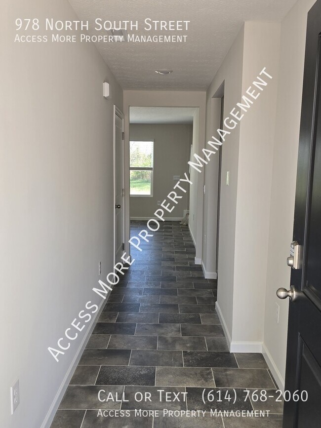 Photo - 978 N South St