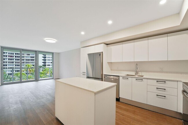 Photo - 1500 Bay Rd Condo Unit N-0419