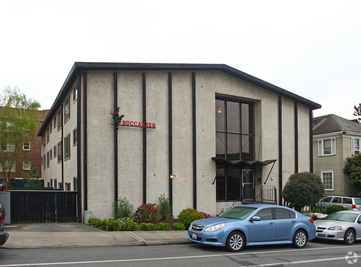 Photo - Buccaneer Apartments