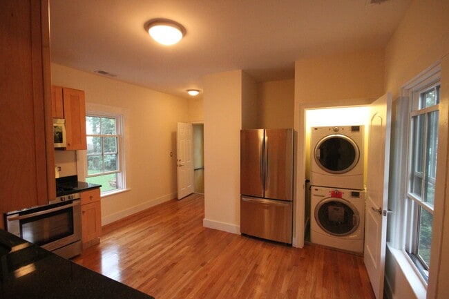 Photo - 19 Prescott St Unit 2
