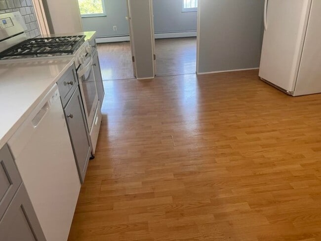 Photo - 668-670 Kennedy Boulevard Unit 8