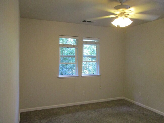 Photo - 333 Oak St Unit 1