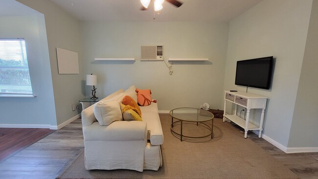 Photo - 1164 32nd St Unit A