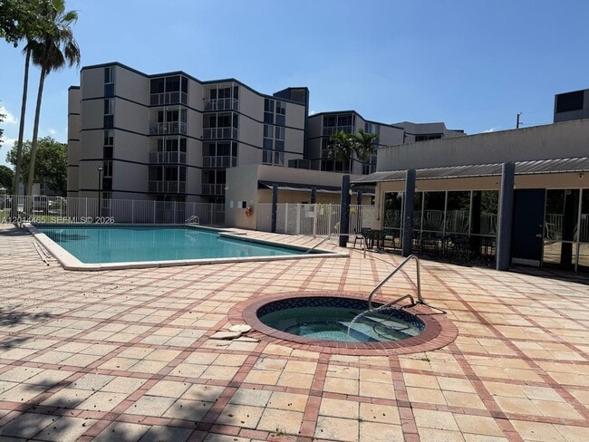 Photo - 6955 NW 186th St Unit F402