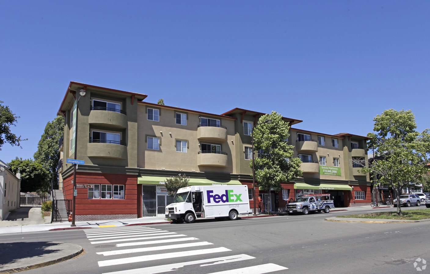 Berkeley Apartments - Renaissance Villas - Sterling Jefferson