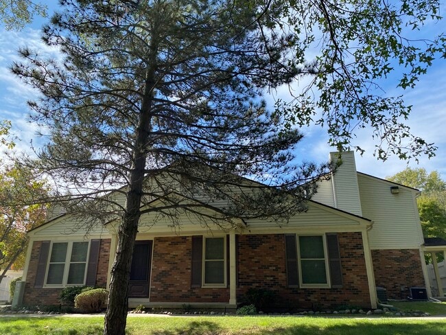 Photo - 7762 Lake Ridge Dr Unit 7762