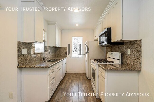 Photo - 10790 Aderman Ave