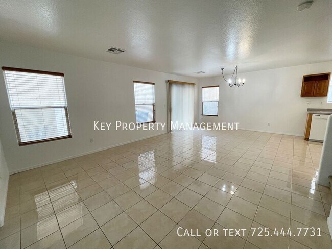 Photo - 1245 Orchard View St