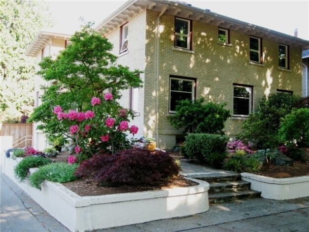 Photo - TriMark Manor