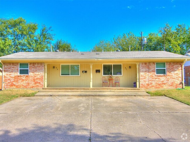 Building Photo - 821 Russell Cir Rental