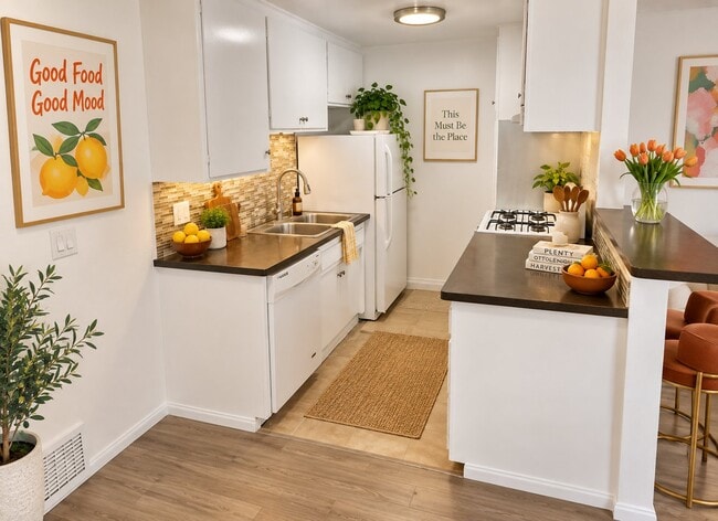 Photo - 1248 Mariposa St Unit 102