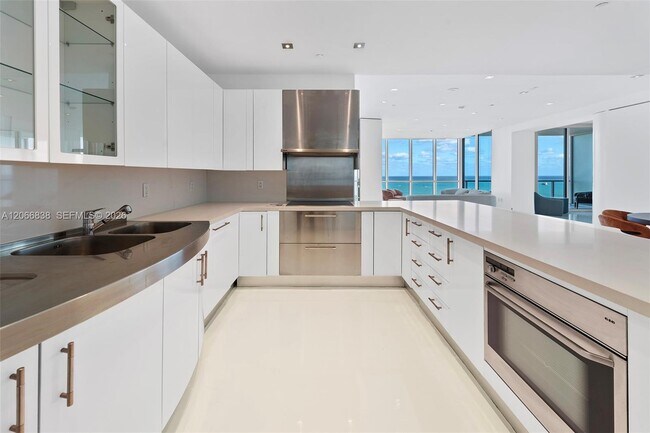 Photo - 100 South Pointe Dr Unit 2306