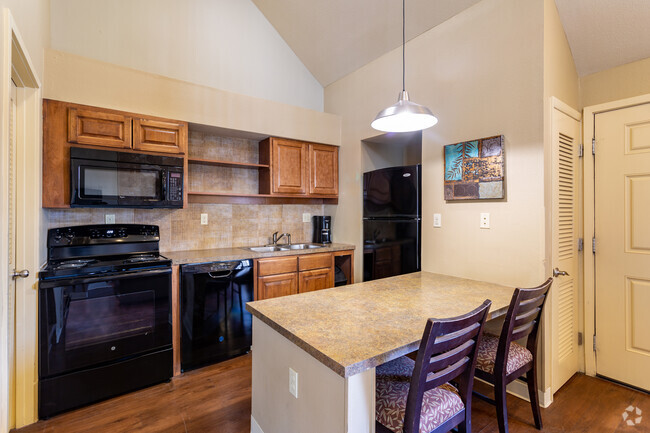 Loft Kitchen - Main Street Residences Rental