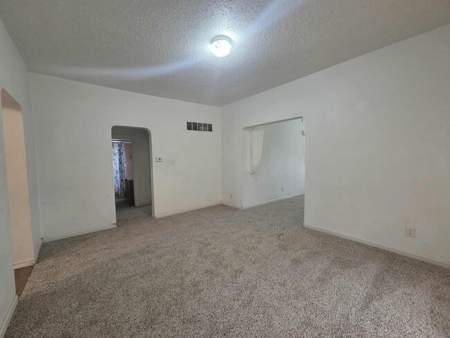 Photo - Spacious Home with large back yard!