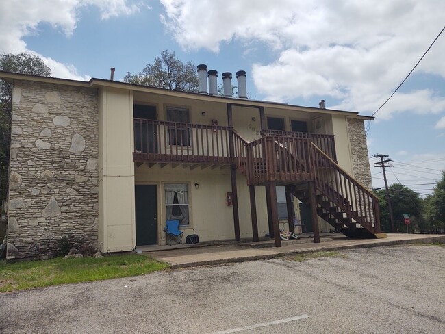 Building Photo - 602 Bracewood Cir Unit 602B