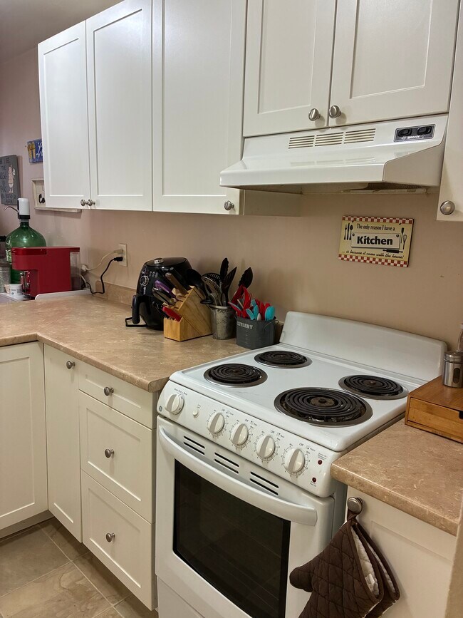 Photo - 37 Moira St E Unit 104