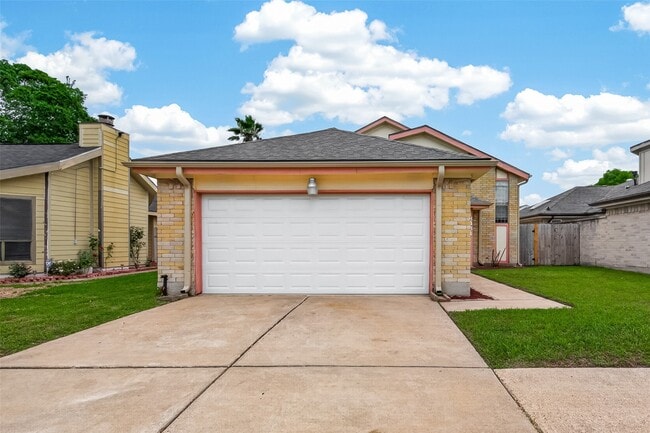 Photo - 13431 Clarewood Dr
