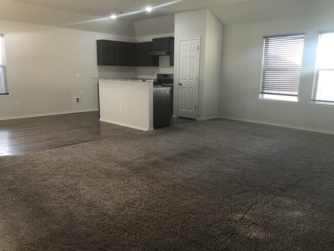 Photo - 11017 NW 98th St