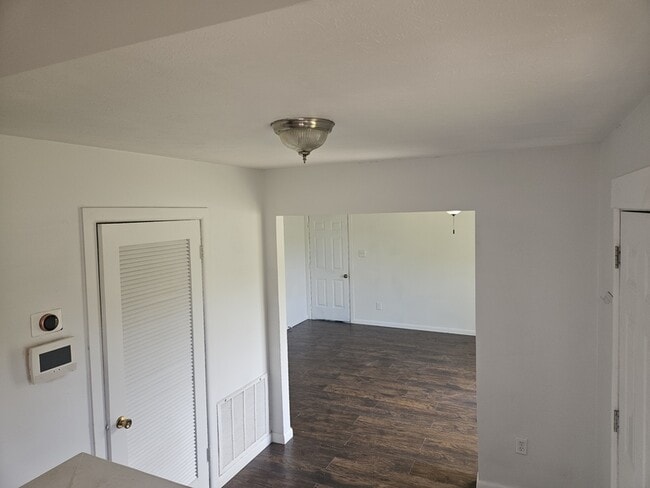 Photo - 619 Berwick Dr