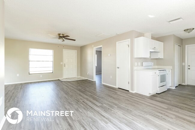 Photo - 12454 Seagate St