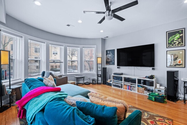 Photo - 612 W Stratford Pl Unit 1