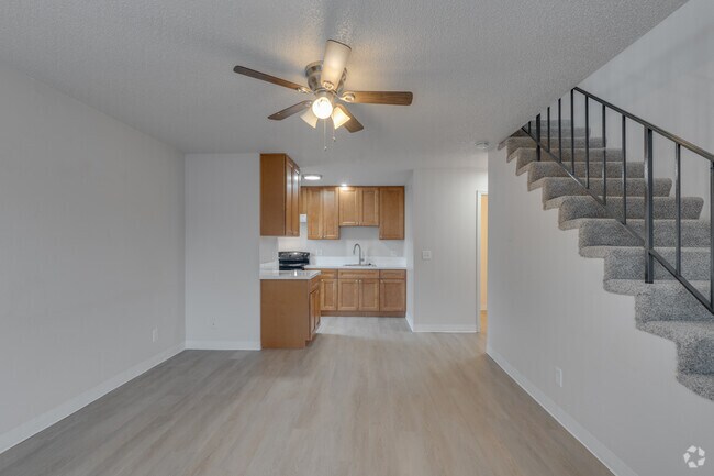 1BR, 1.5BA - 540SF - Dining Room
