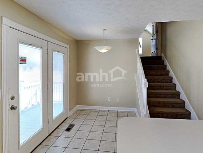 Photo - 305 Karlee Dr