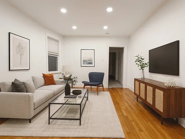 Building Photo - 130 Ridge St Unit 1