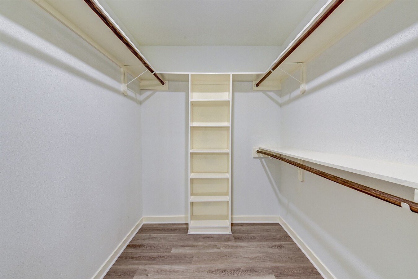 Photo - 16813 Glen Eagle Dr N