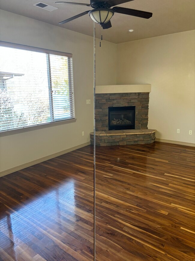 Photo - 1648 Treehaven Ct
