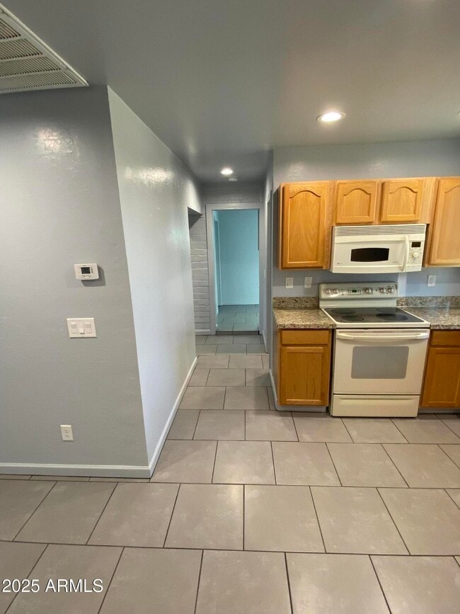 Photo - 215 N Pima Rd