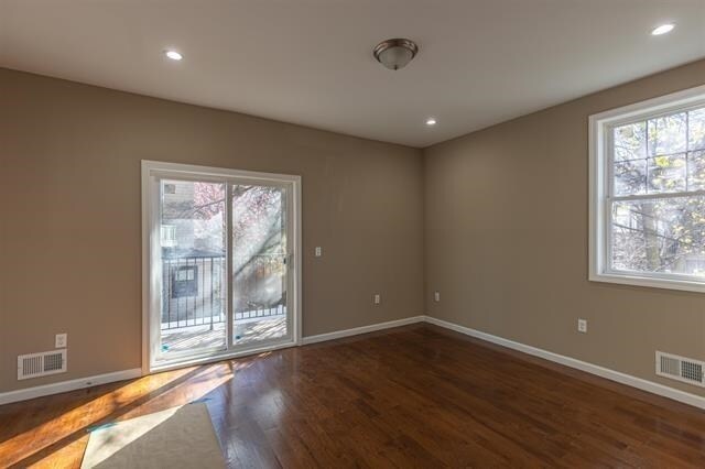 Photo - 69 Hutton St Unit 1