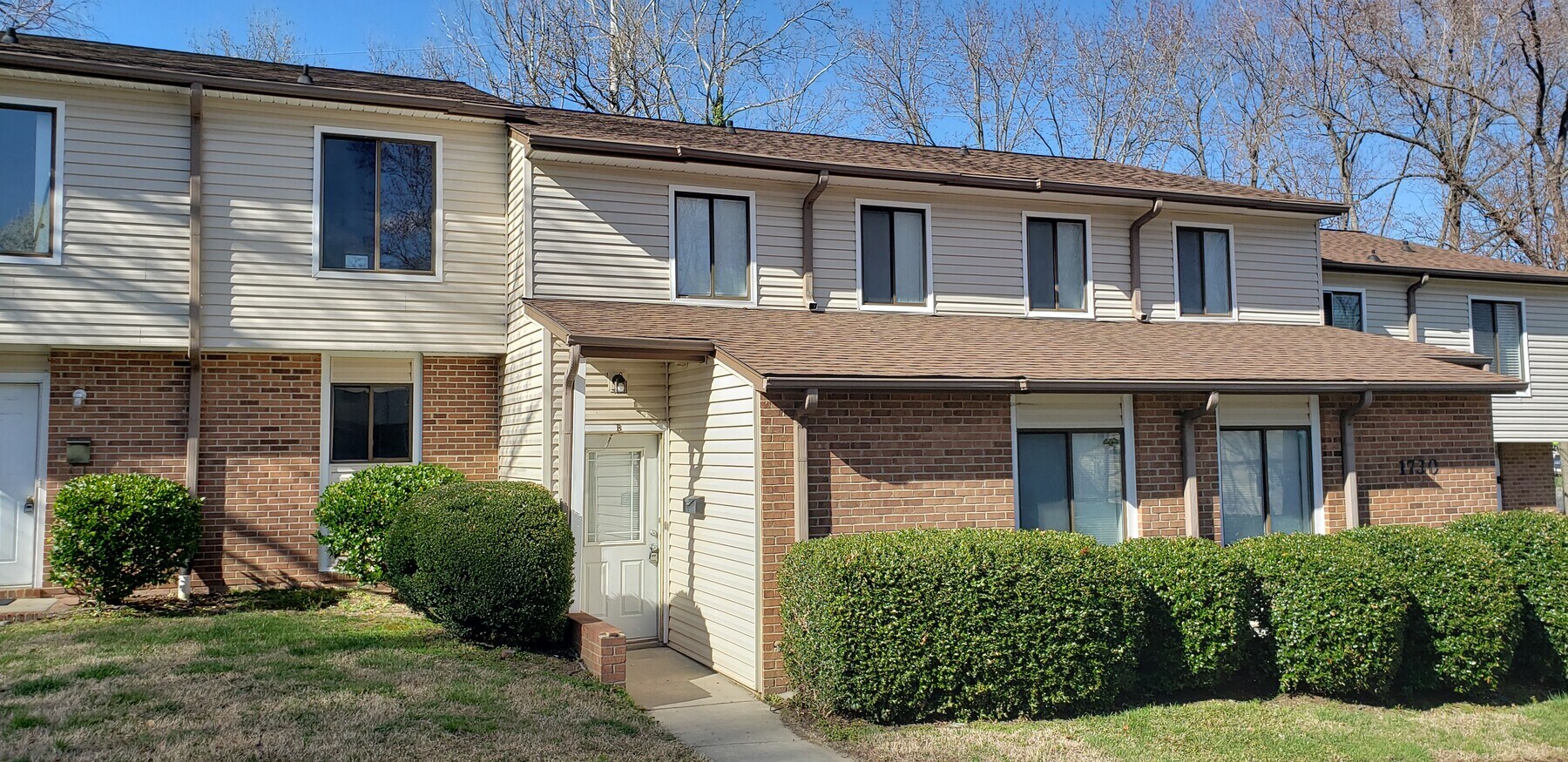 Photo - 1730 N Hamilton St Townhome