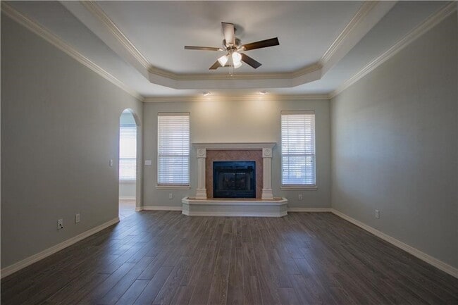 Building Photo - 3203 SW Camden Dr