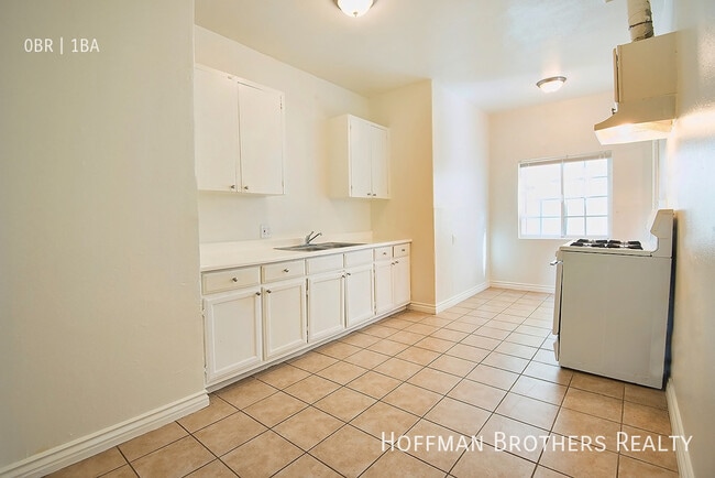 Photo - 1866 W 11th St Unidad 5