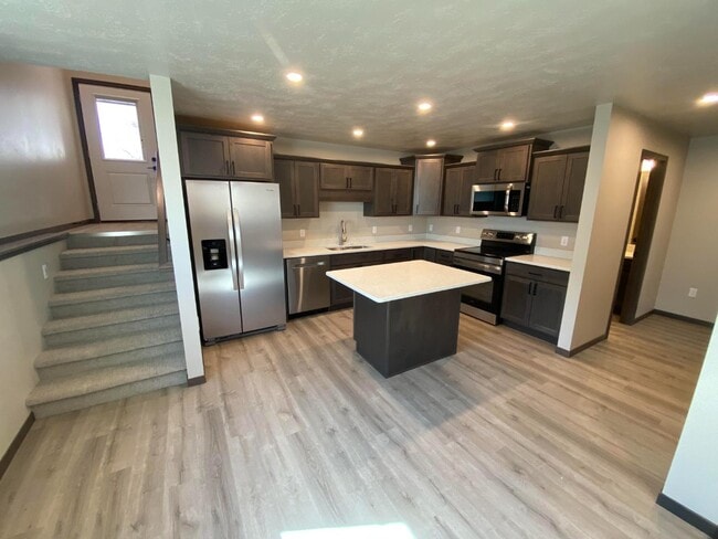 Photo - 218 S Elmwood Ave