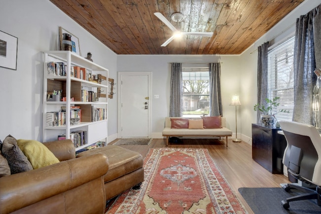 Photo - 2504 E Cesar Chavez St