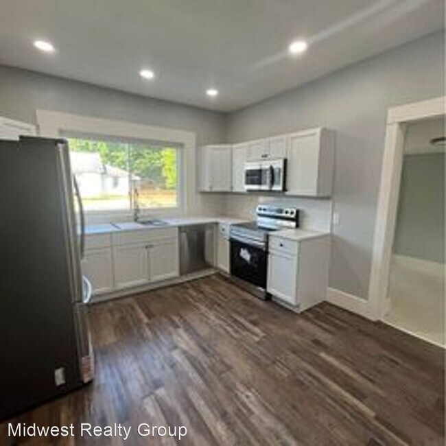 Photo - 5 br, 3 bath House - 721 McKaig Ave.