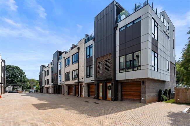 Photo - 102 Cityview Ct NE Townhome