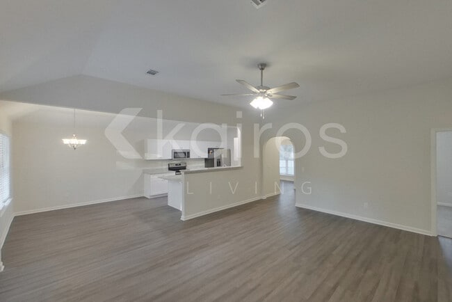 Photo - 553 Mt Airy Dr