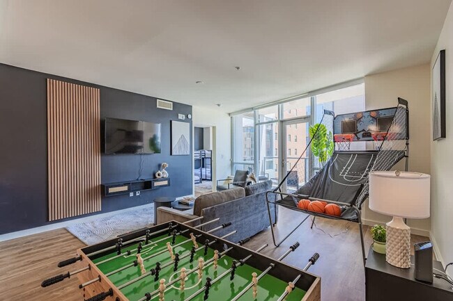 Photo - 44 W Monroe St Unit ID1263167P